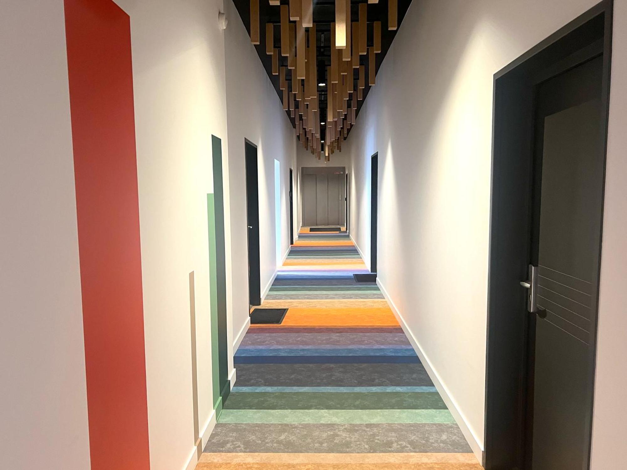 Apartment Coeur Des Moissons, Centre Avec Parking Prive Reims